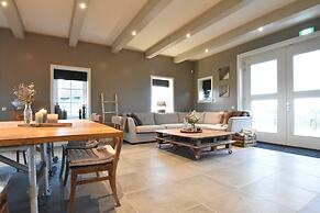 Spacious Holiday Home in Beemster near Windmill