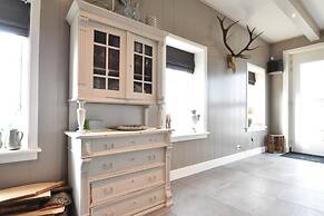 Spacious Holiday Home in Beemster near Windmill