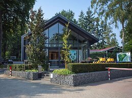 Chalet on the Edge of the Forest