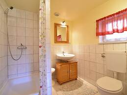 Moderne Ferienwohnung in Elmenhorst in Meeresnaehe