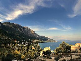 Bohemia Beach House Villa Near North-east Coast