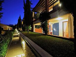 Bohemia Beach House Villa Near North-east Coast