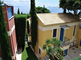 Bohemia Beach House Villa Near North-east Coast