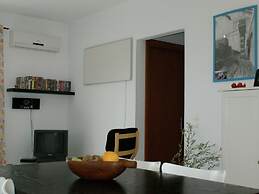 Pretty Holiday Home in Grays near Chafford Gorges Nature Park