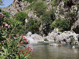 Pretty Holiday Home in Grays near Chafford Gorges Nature Park