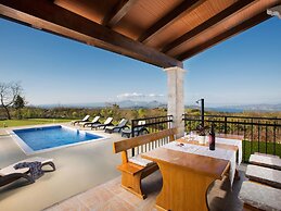 Detached Villa With Private Pool Located on Hill Overlooking Kvarner