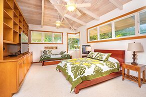 Moloa'a Bay Villa and Cottage