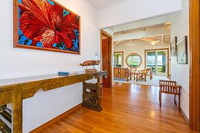 Moloa'a Bay Villa and Cottage