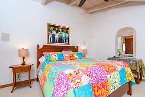 Moloa'a Bay Villa and Cottage