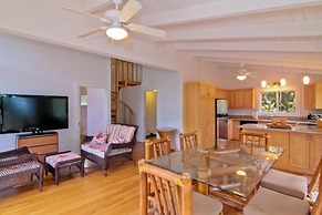 Moloa'a Bay Villa and Cottage