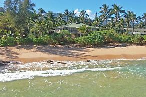 Moloa'a Bay Villa and Cottage