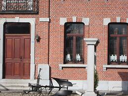 Holiday Home in Cul-des-sarts Near Forest