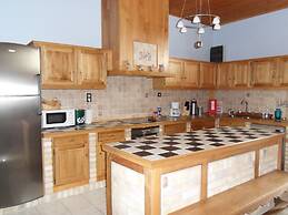 Holiday Home in Cul-des-sarts Near Forest