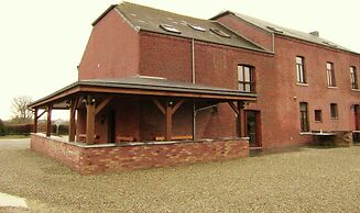 Holiday Home in Cul-des-sarts Near Forest