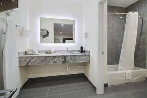 REGENCY INN AND SUITES