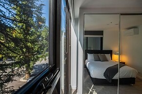 Accommodate Canberra Midnight Apartments