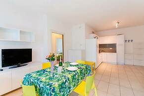 Torbole Relax, Pool & Balcony Apartment