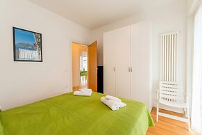 Torbole Relax, Pool & Balcony Apartment