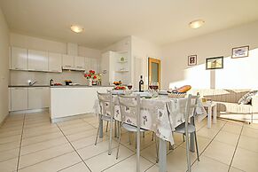 Torbole Relax, Pool & Balcony Apartment