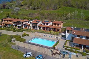 Balcone Sul Lago