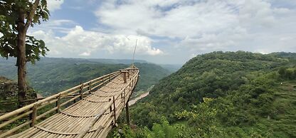 Dempak Indah Camp and Resort