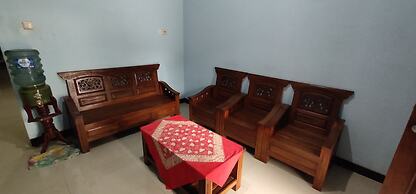 Homestay Griya Merpil - Hostel