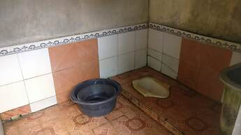 Adji Homestay - Hostel