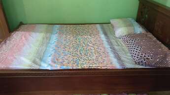 Adji Homestay - Hostel