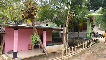 Klakat Bambu Homestay - Hostel