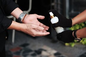 Natural Stone Homestay Syariah - Hostel