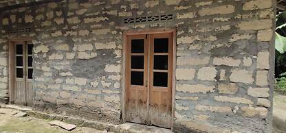Natural Stone Homestay Syariah - Hostel