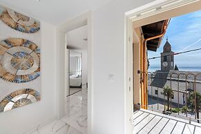 Red View Apartment