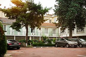 Hotel du Cheval Rouge