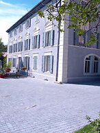 A Deux Pas du Rhéby