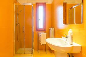 Duomo XI Apartment by Wonderful Italy