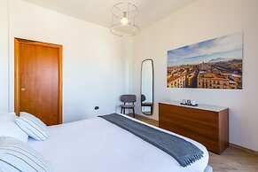 Duomo XI Apartment by Wonderful Italy