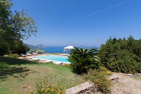 Relax at the Swimming Pool by Wonderful Italy