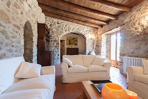 Relax at the Swimming Pool by Wonderful Italy