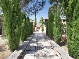 Maisonette in Gordes With Provencal Charm