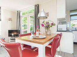 Cozy, Detached Holiday Home With Terrace, Near the Sea