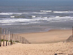 Cozy, Detached Holiday Home With Terrace, Near the Sea