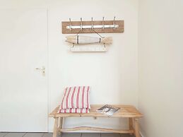 Cozy, Detached Holiday Home With Terrace, Near the Sea