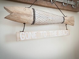 Cozy, Detached Holiday Home With Terrace, Near the Sea