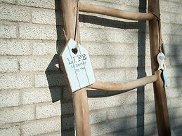 Cozy, Detached Holiday Home With Terrace, Near the Sea