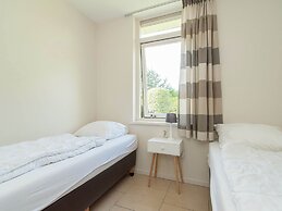 Cozy, Detached Holiday Home With Terrace, Near the Sea