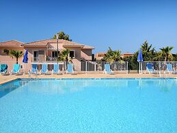 Sunny Retreat With Pool