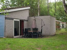 Semi-detached Bungalow with Dishwasher near Kootwijkerzand