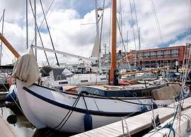 Cozy Chalet Close to the Beach