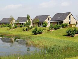 House With Garden, in Water-rich Area