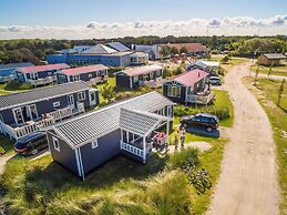 Comfortable Chalet With Dishwasher, Near the Beach